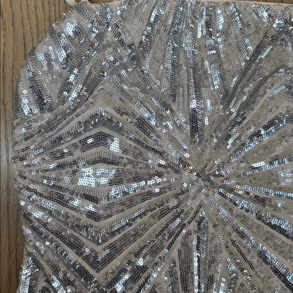 Lulu’s Lost In Your Eyes Silver Sequin Bodycon Mini Dress Size Small - Picture 6 of 14